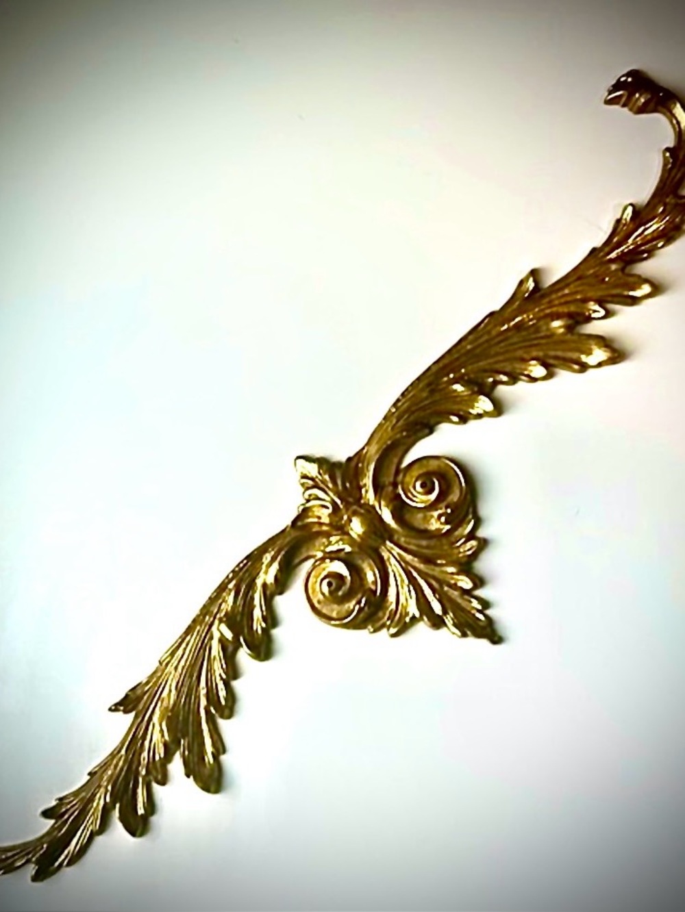 ♥️ Antique Brass Pediment Garlands Cabinet Frame Center Mount
